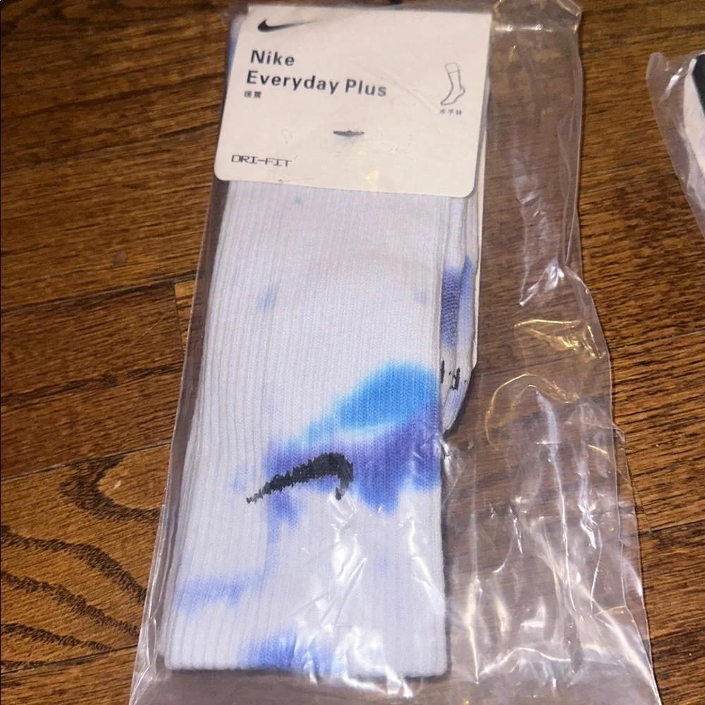 Nike Everyday Plus Dri-Fit Socks Mens Large Tie Dye Blues  - NEW WITH TAGS